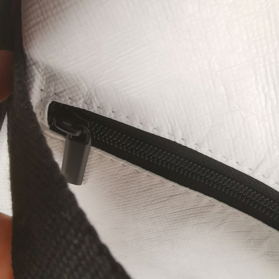Mochila de alta capacidade impermeável OEM/ODM aceitável para laptops roupas e equipamentos de ginástica