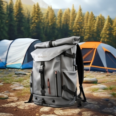 Mochila de acampamento 60L com cobertura impermeável para chuva e Softback