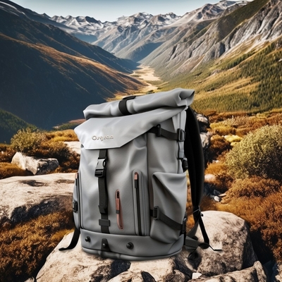 Mochila de acampamento 60L com cobertura impermeável para chuva e Softback