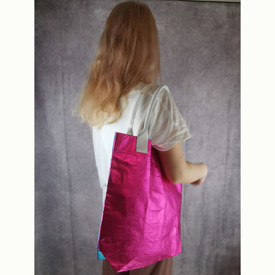 Bolsa de mão para profissionais em azul e rosa vermelho