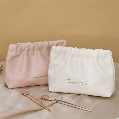 Logotipo personalizado Maquiagem Saco de viagem Produtos de higiene Saco de batom Saco de armazenamento Fones de ouvido Jóias Saco de Primavera Folha Mini Saco Cosmético Saco de mão feminino